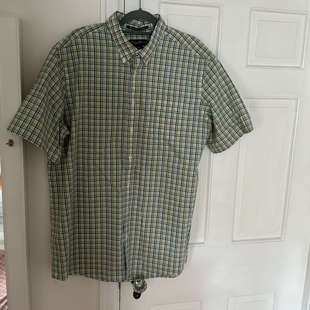Eddie Bauer Men’s Wrinkle Resistant Relaxed Fit Short Sleeve XL Tall
